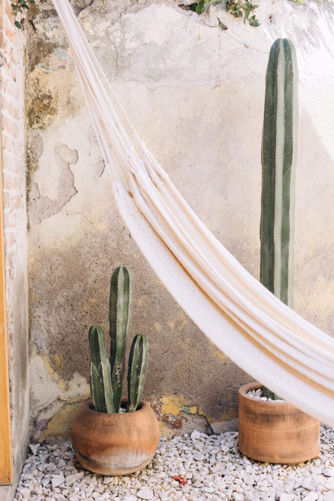 Styled wedding design details representing how Pinterest for business helps wedding professionals stay discoverable through search-driven, evergreen content.