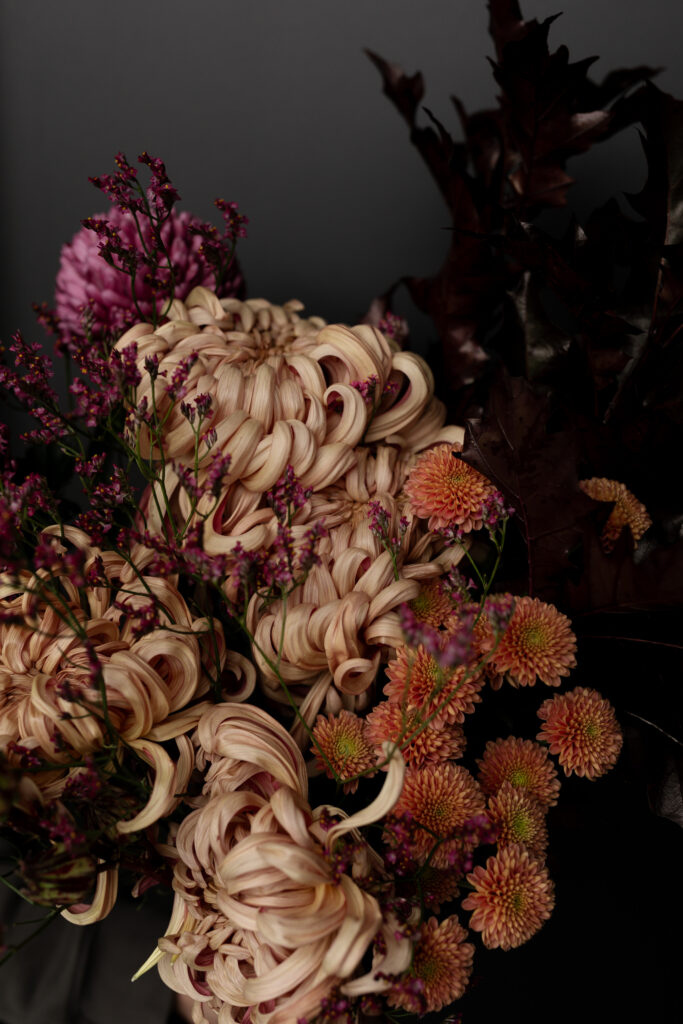 Minimal wedding design details symbolizing boundaries as a wedding planner—where intentional structure, clarity, and protected capacity allow growth without burnout.